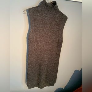 Sleeveless Sweater dress